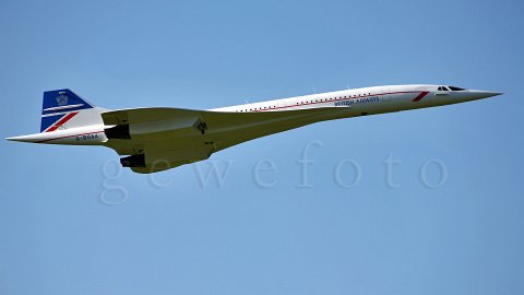 Überflug einer Concorde der British Airways