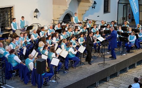 Konzert im Burggarten Wels