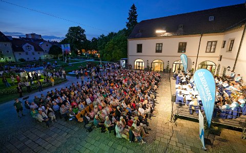 Konzert im Burggarten Wels