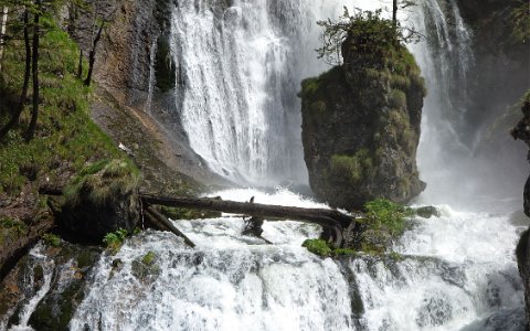 Wasserlochklamm Felsen im Wasserfall