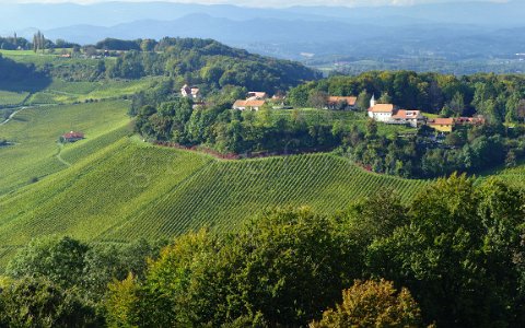 Aussichtswarte Placki in Slowenien.