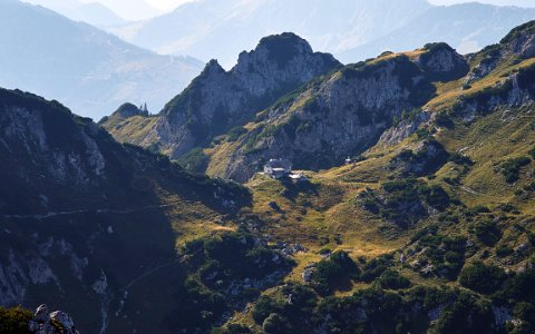 _GEW0167_Admonter_Haus_Grabnerstein_Helikopter