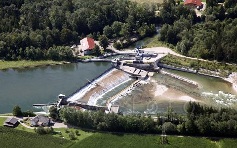 Traunwehr Wasserkraftwerk in Wels